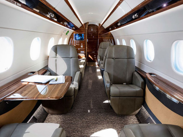 Embraer Legacy 500 jet charter Interior